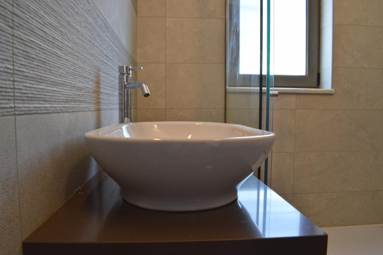 Four Seasons Homes Stalós Esterno foto